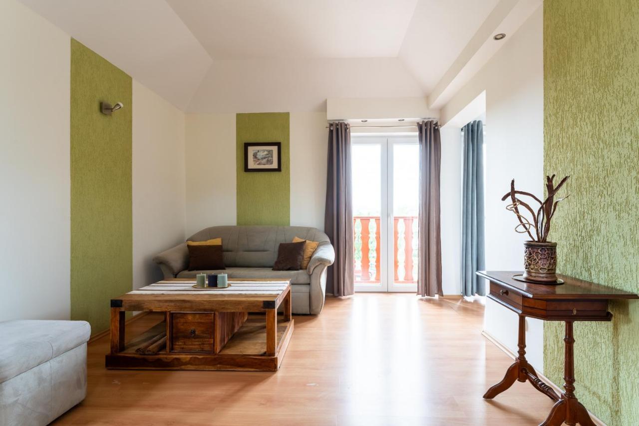 Apartament Green Hill Z Balkonem I Widokiem Na Karkonosze - Space Apart Єленя-Ґура Екстер'єр фото